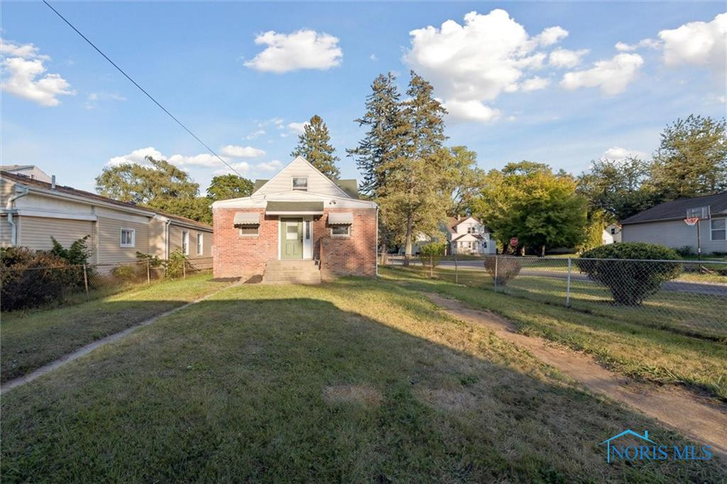 1101 Mackow Drive