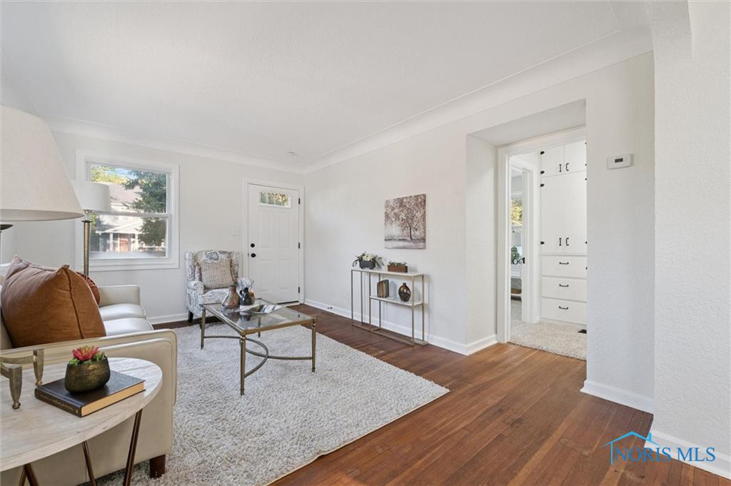 1101 Mackow Drive