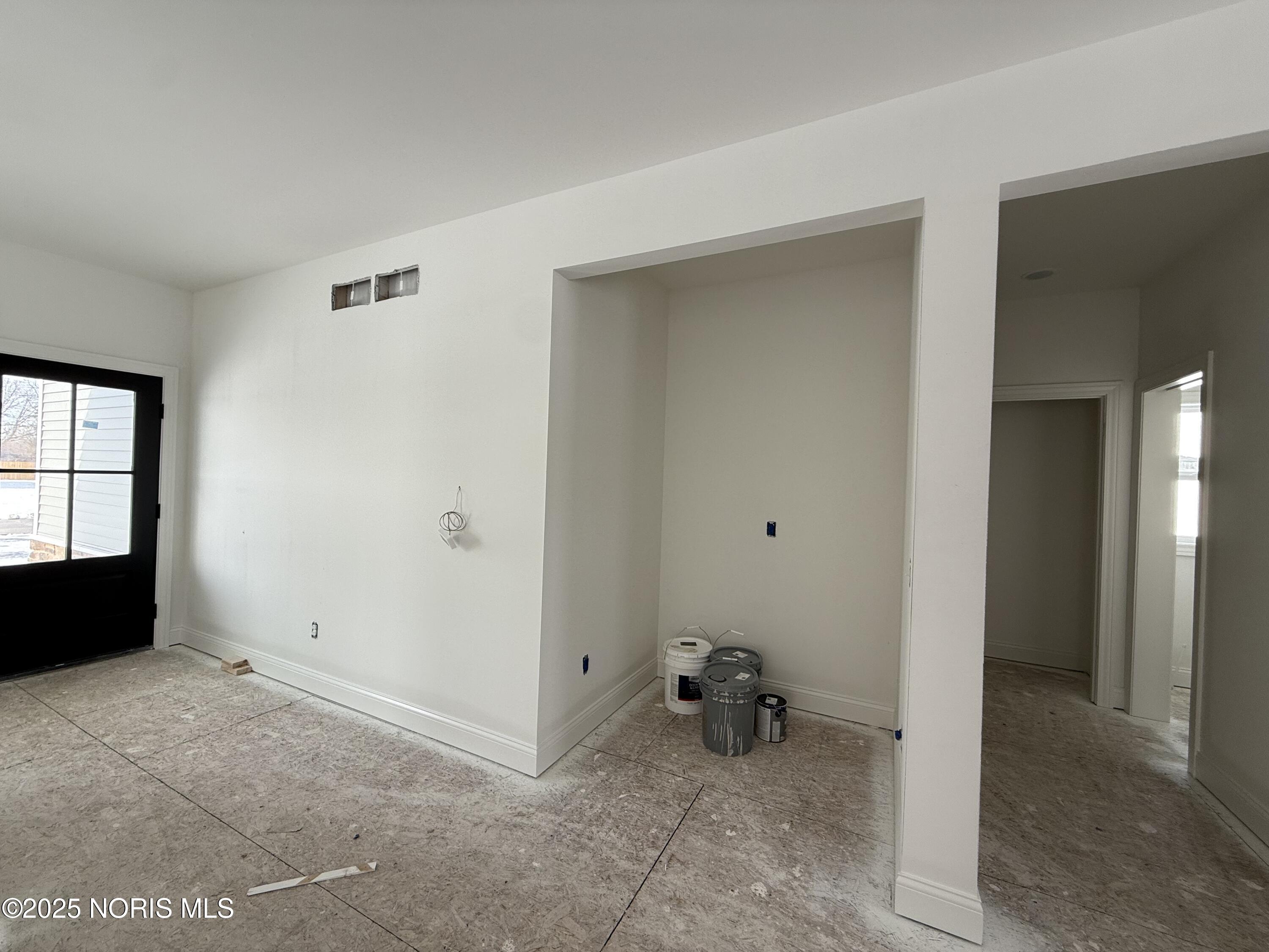 725 W Ironwood Drive