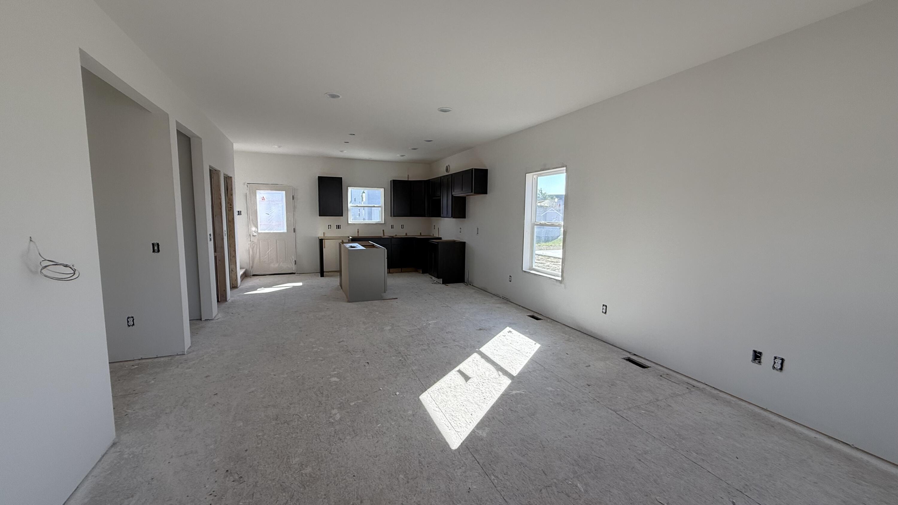 725 W Ironwood Drive