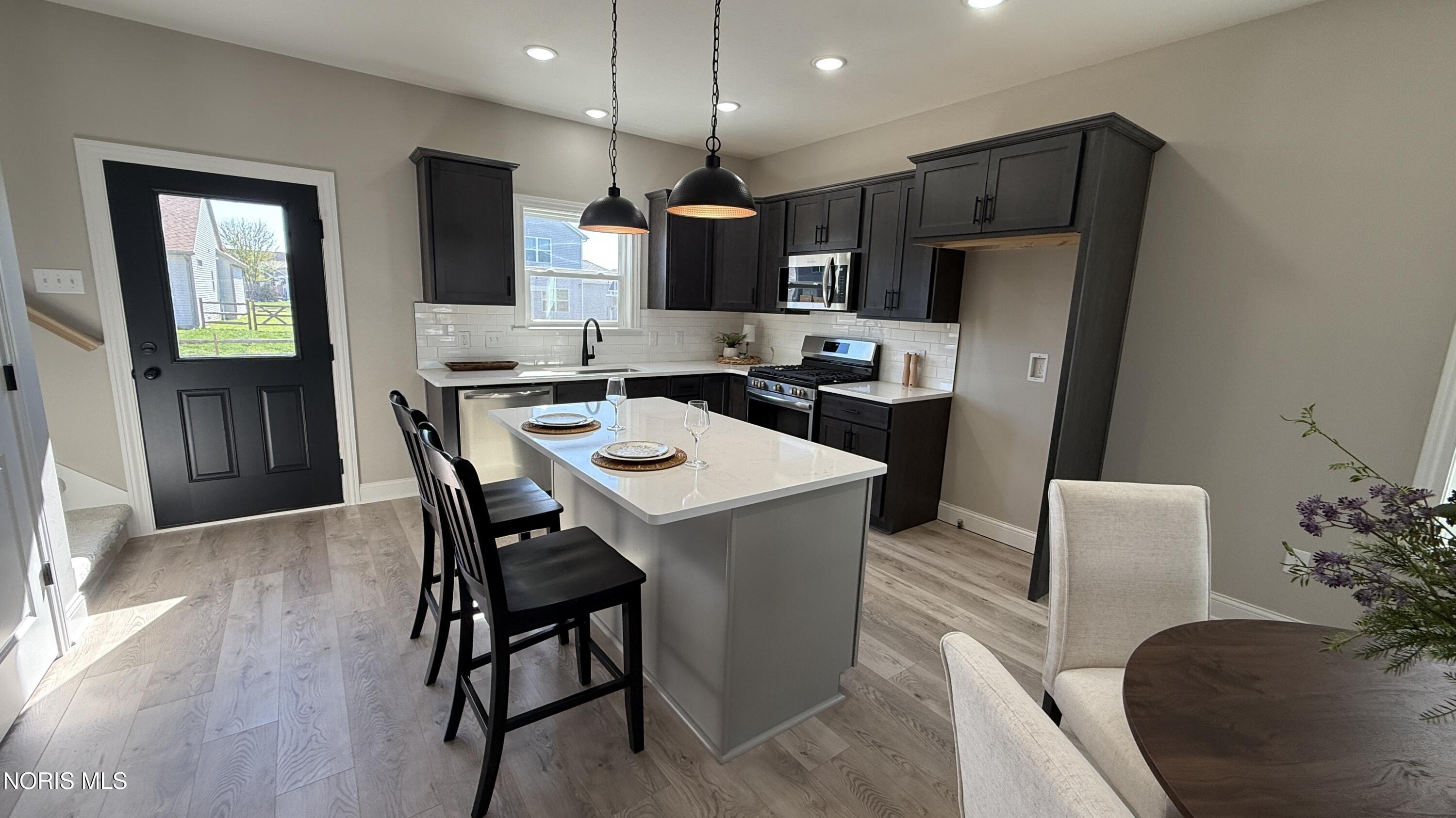 725 W Ironwood Drive