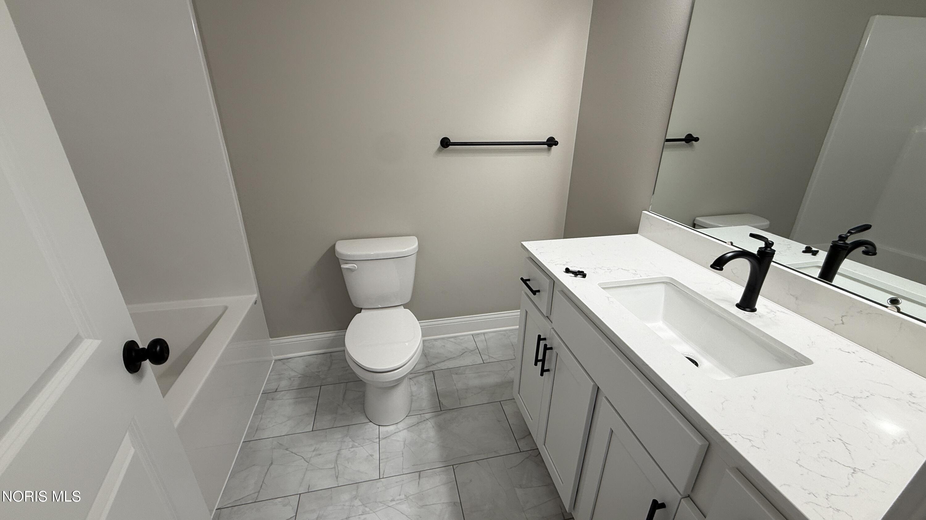 725 W Ironwood Drive