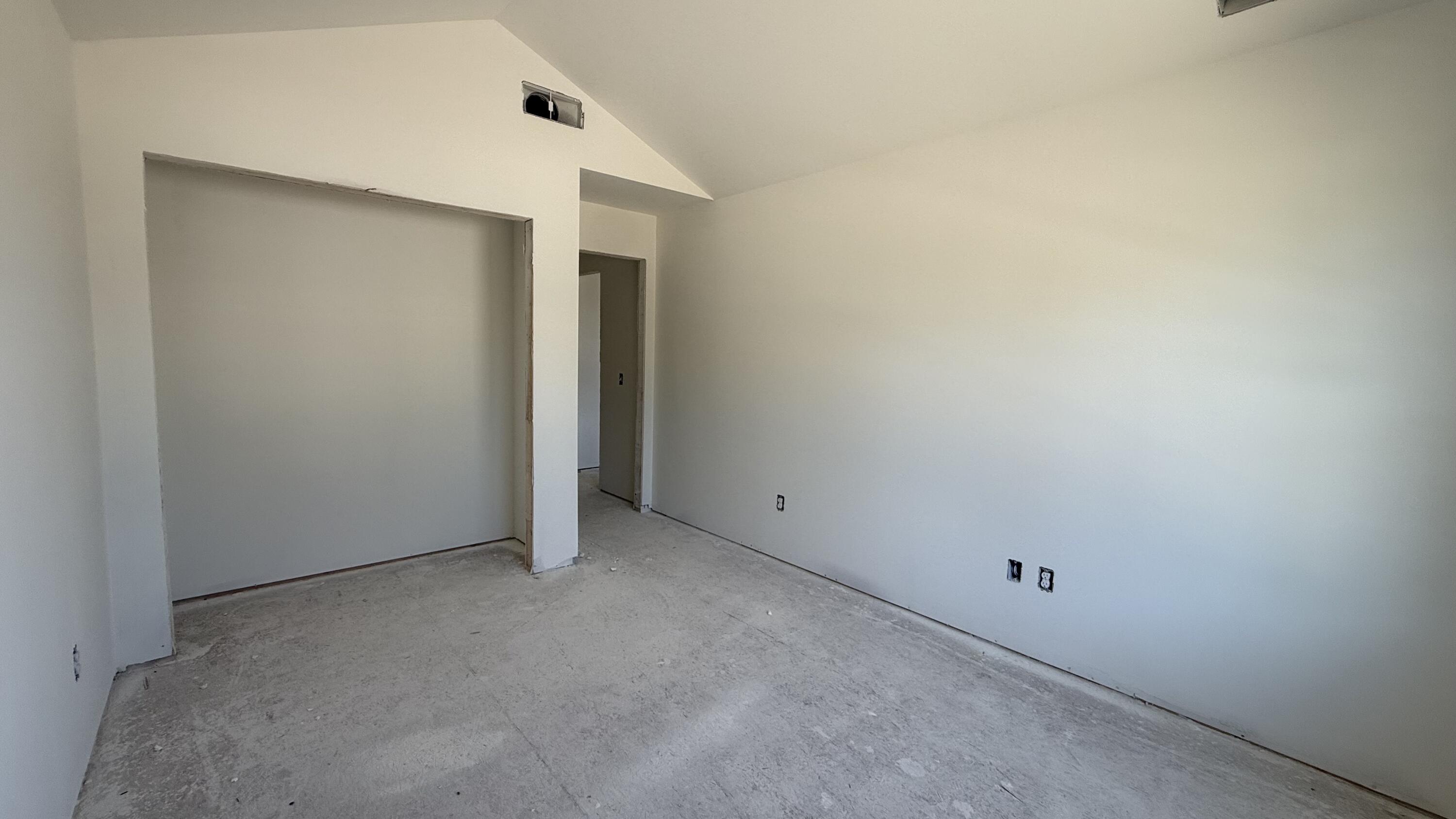 725 W Ironwood Drive