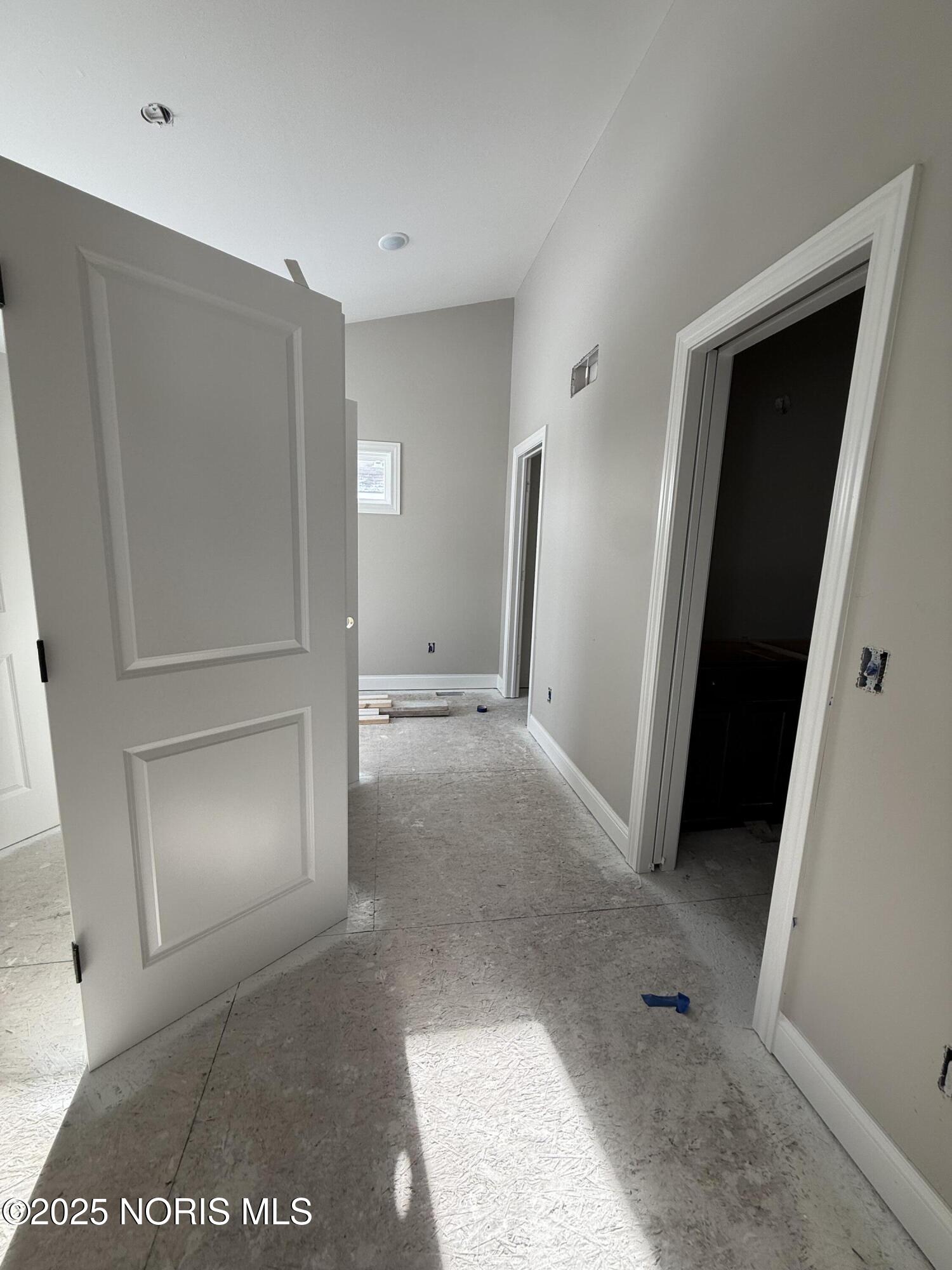 725 W Ironwood Drive