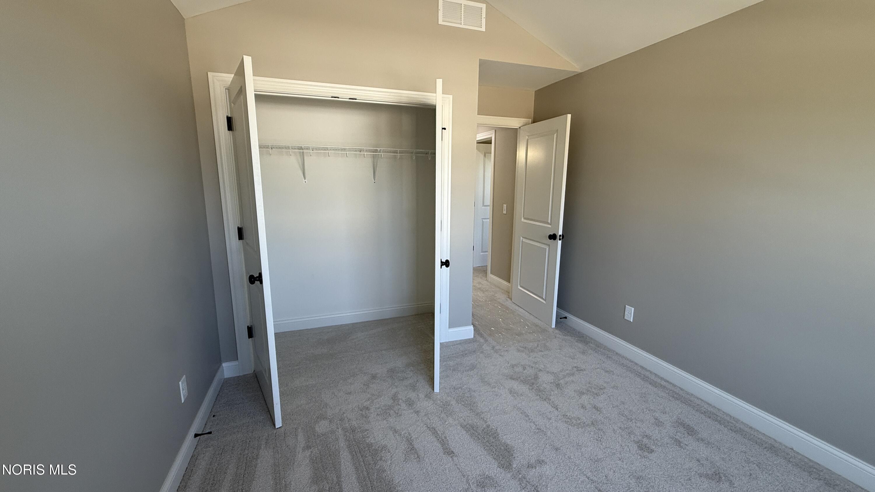 725 W Ironwood Drive