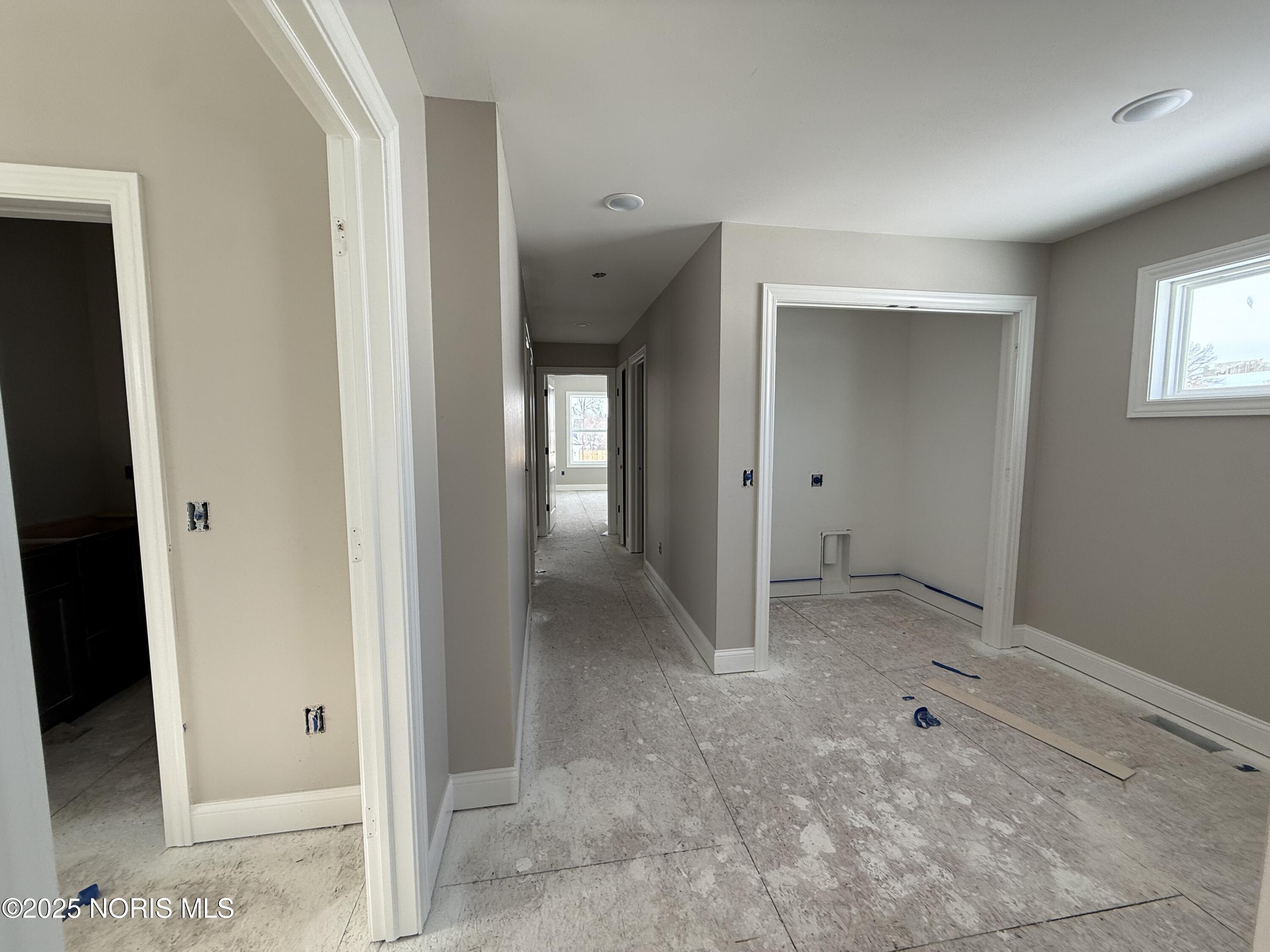 725 W Ironwood Drive