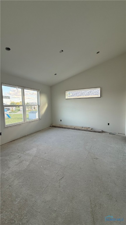 725 W Ironwood Drive