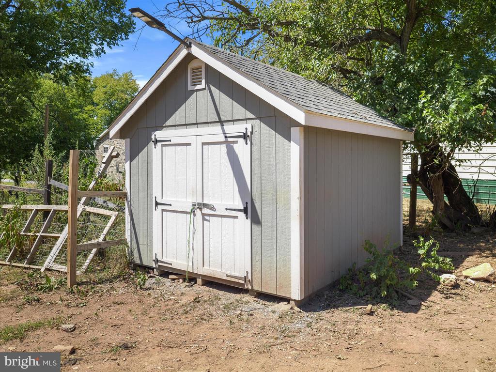 11715 CLYDE YOUNG ROAD