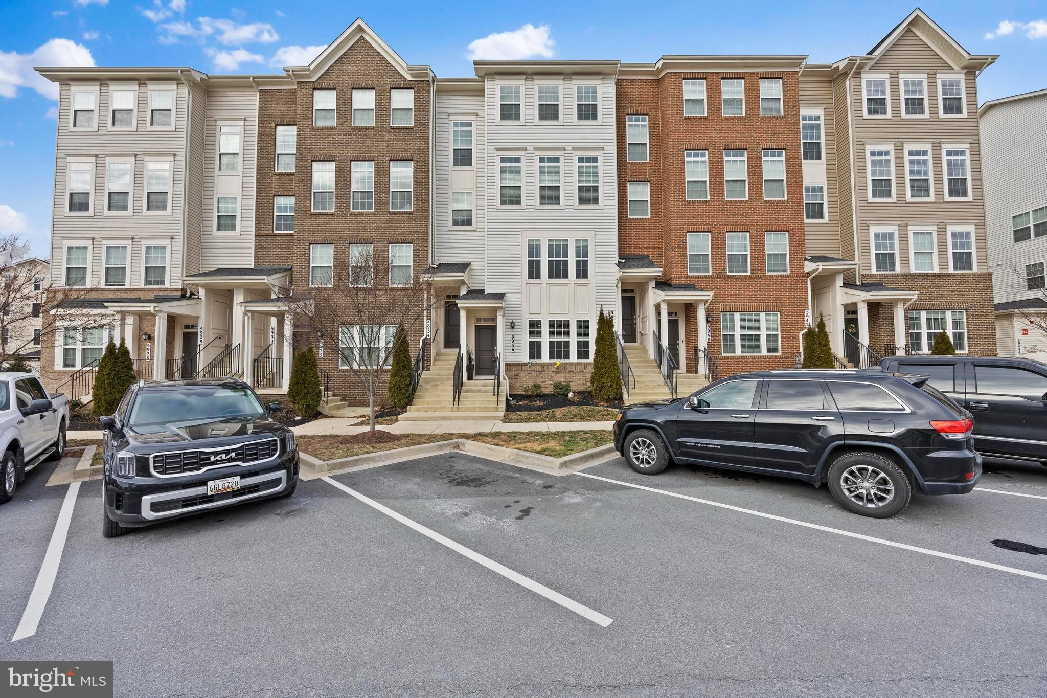 5936 FORUM SQUARE