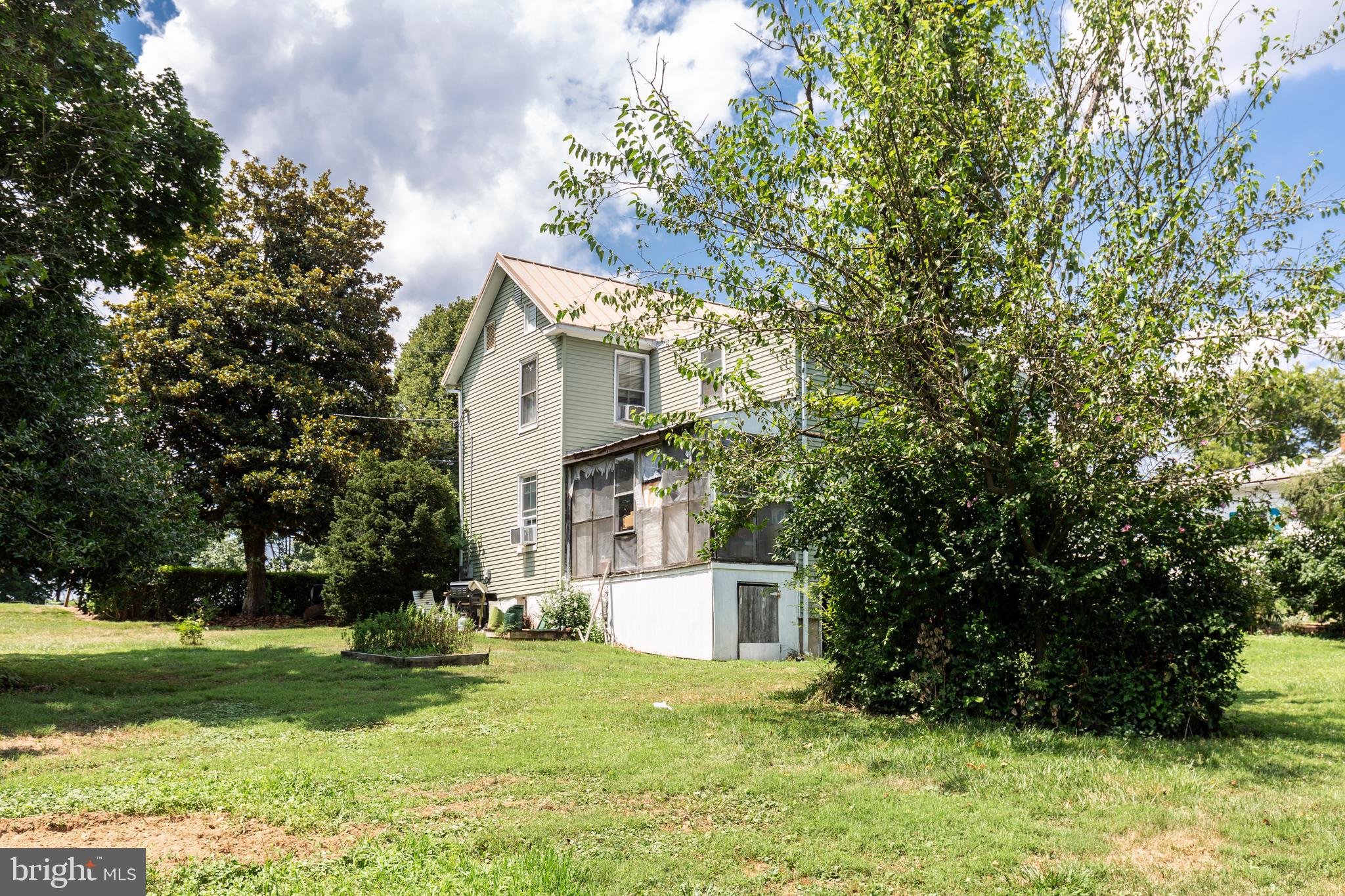 1445 LONG CORNER ROAD