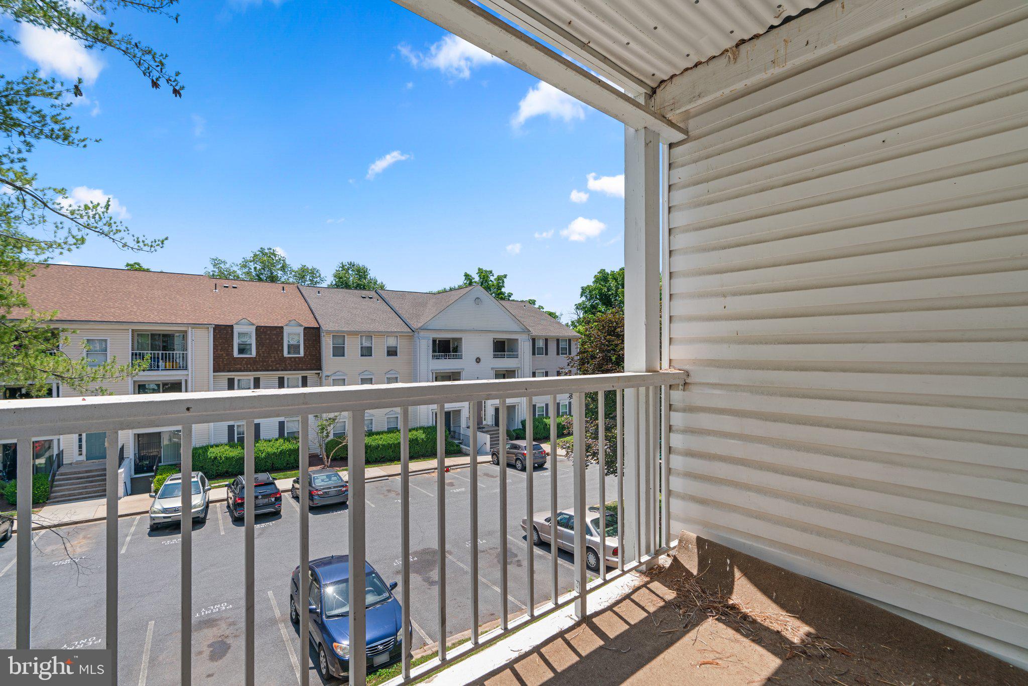 20325 BEACONFIELD TERRACE 101