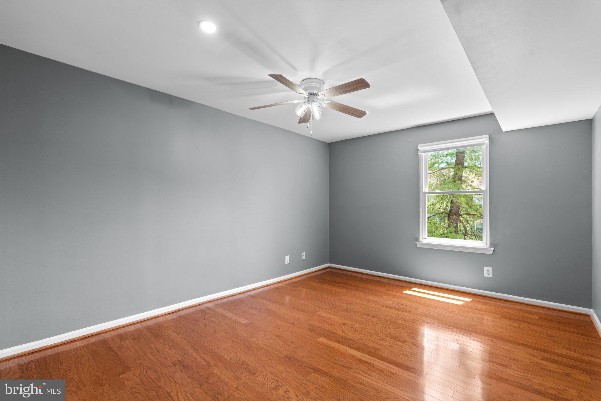 20325 BEACONFIELD TERRACE 101