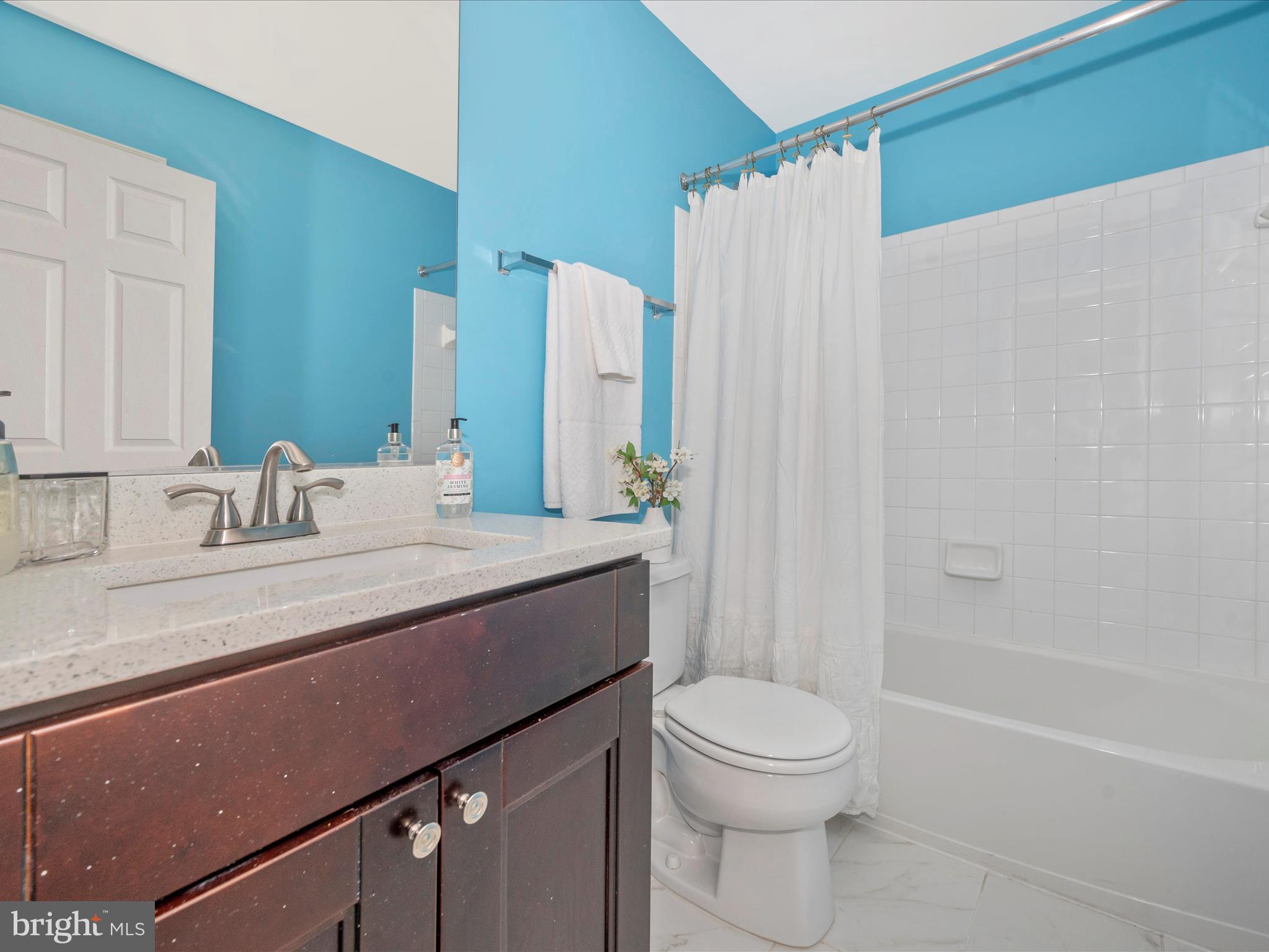 21047 Sojourn Ct #70