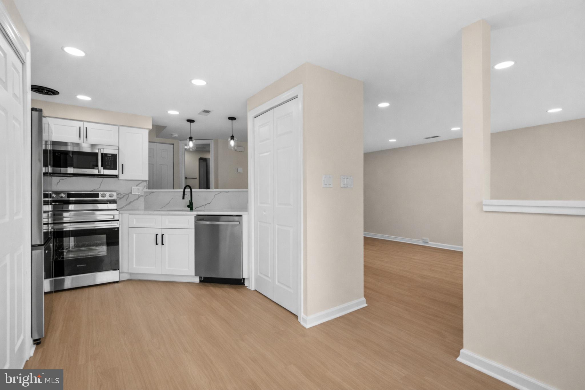 8810 RUSTBURG CIRCLE