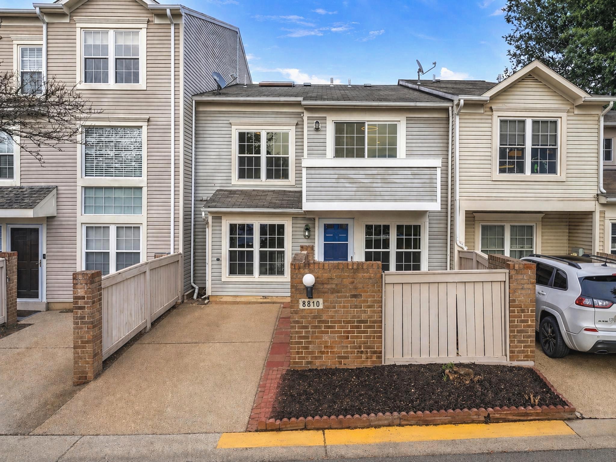 8810 RUSTBURG CIRCLE