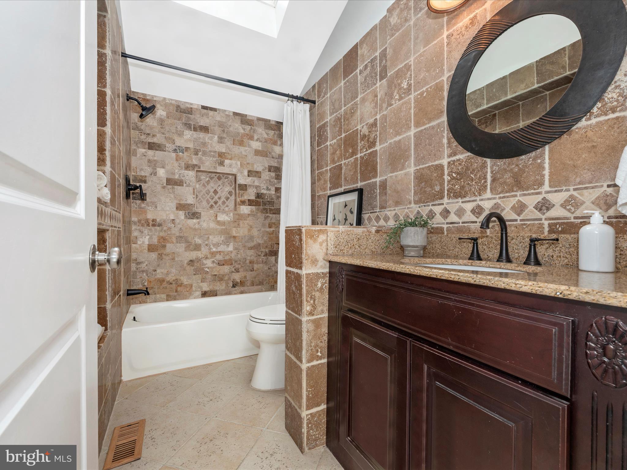 2705 LOVE POINT ROAD