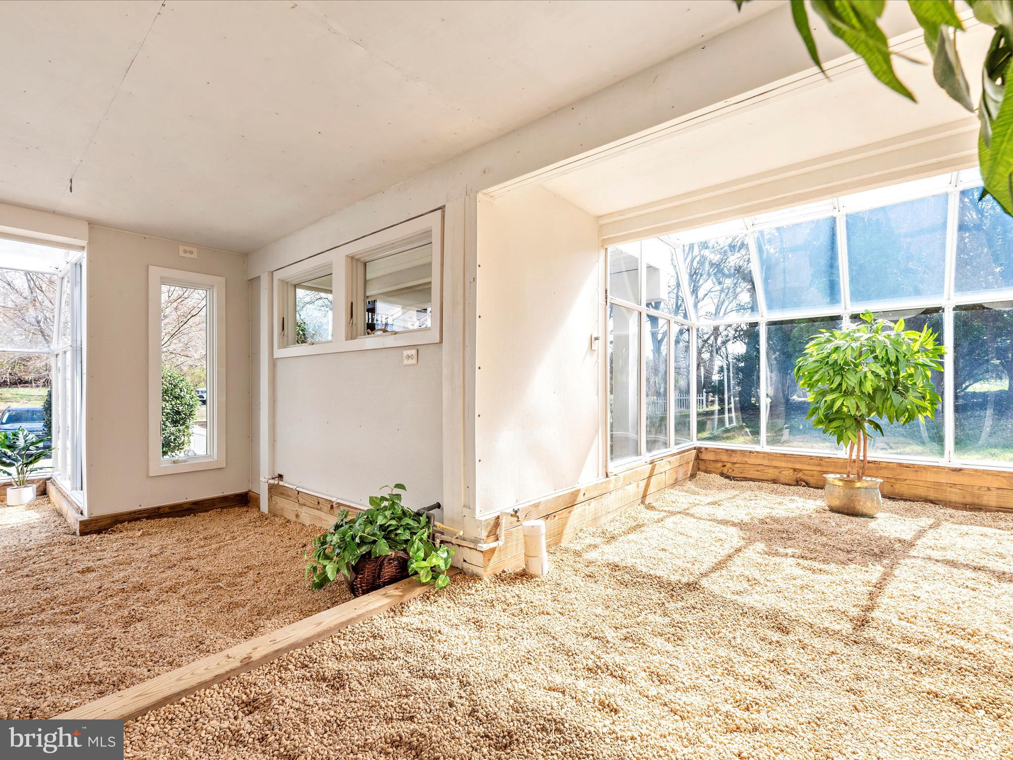 2705 LOVE POINT ROAD