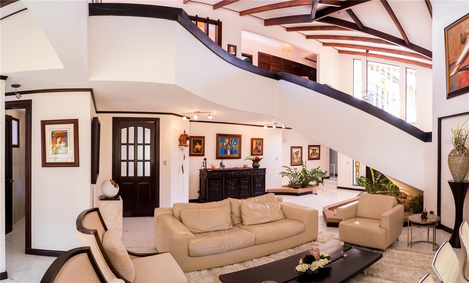 84 URBANIZACION DE RIO ORO