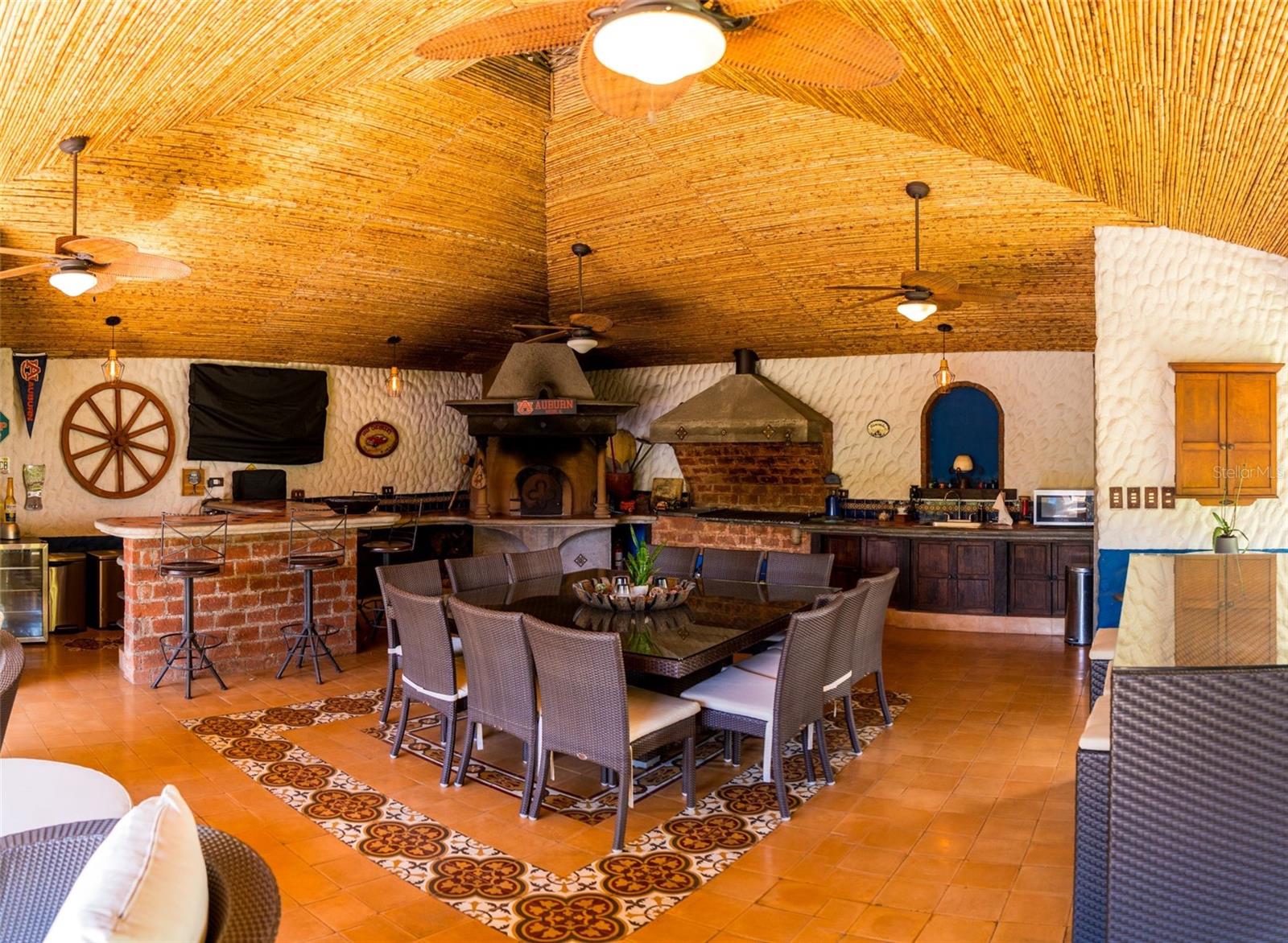 84 URBANIZACION DE RIO ORO