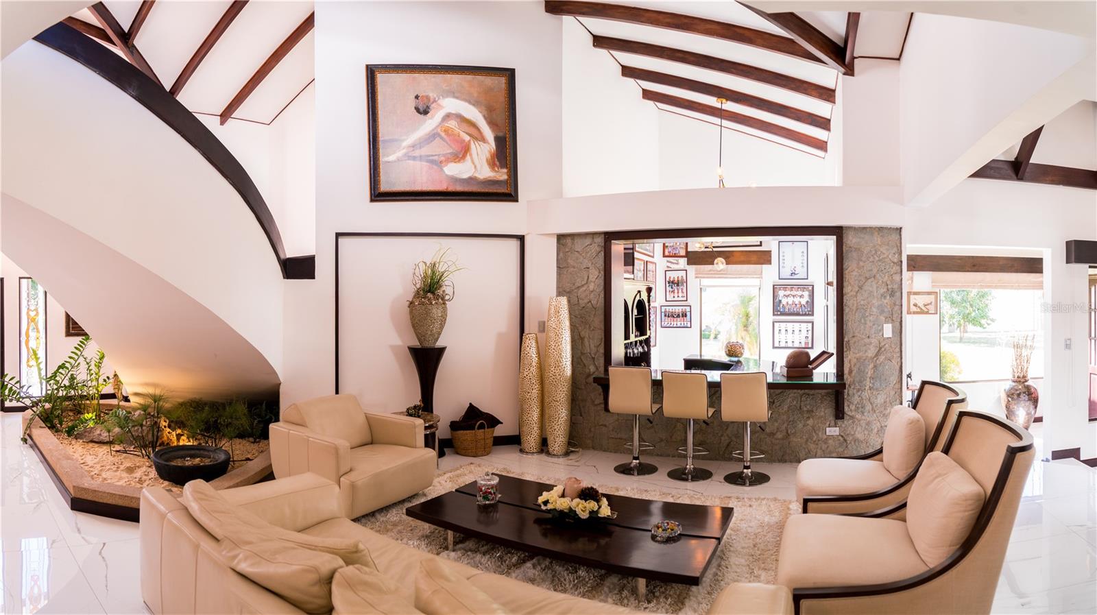 84 URBANIZACION DE RIO ORO