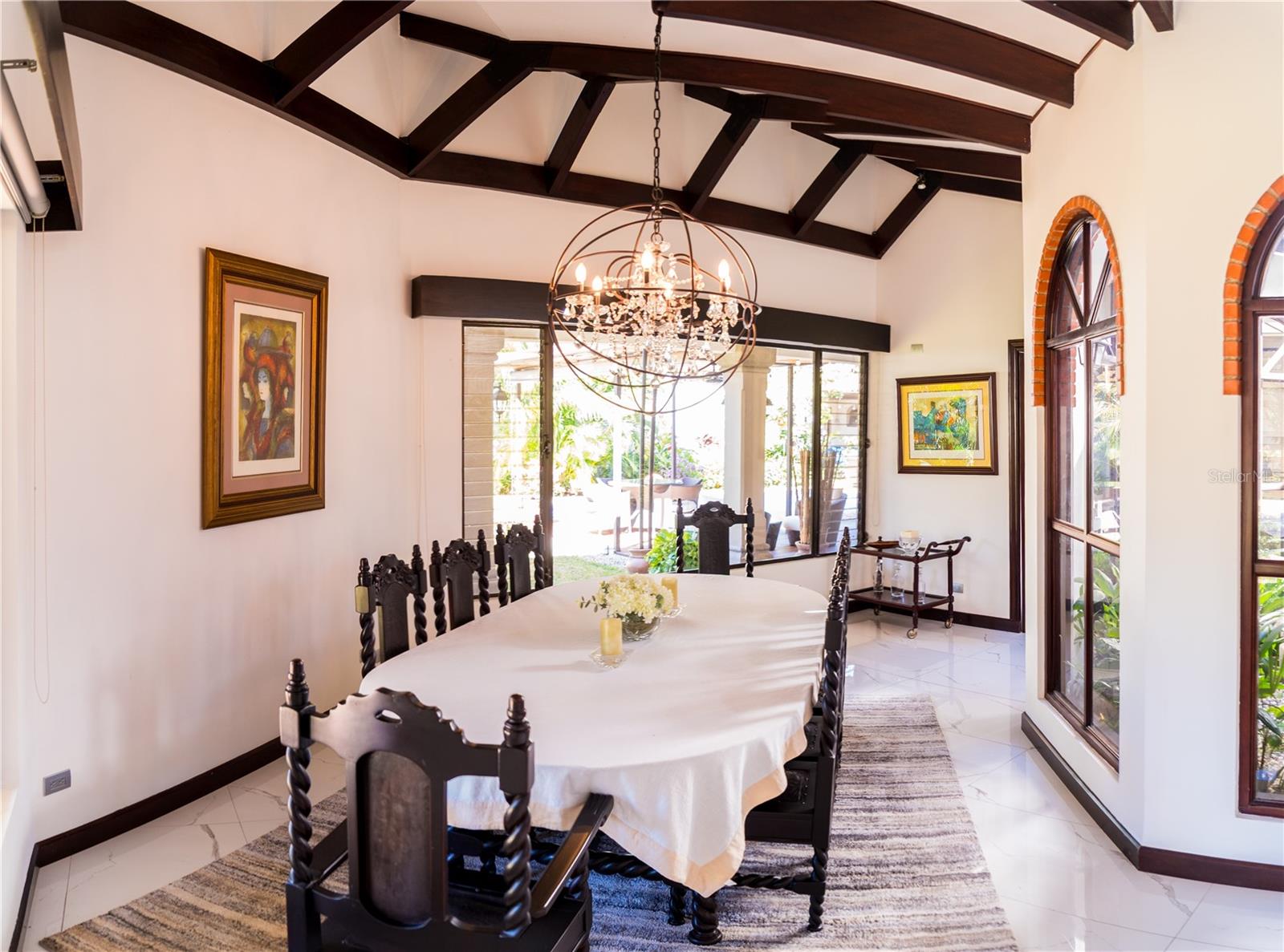 84 URBANIZACION DE RIO ORO