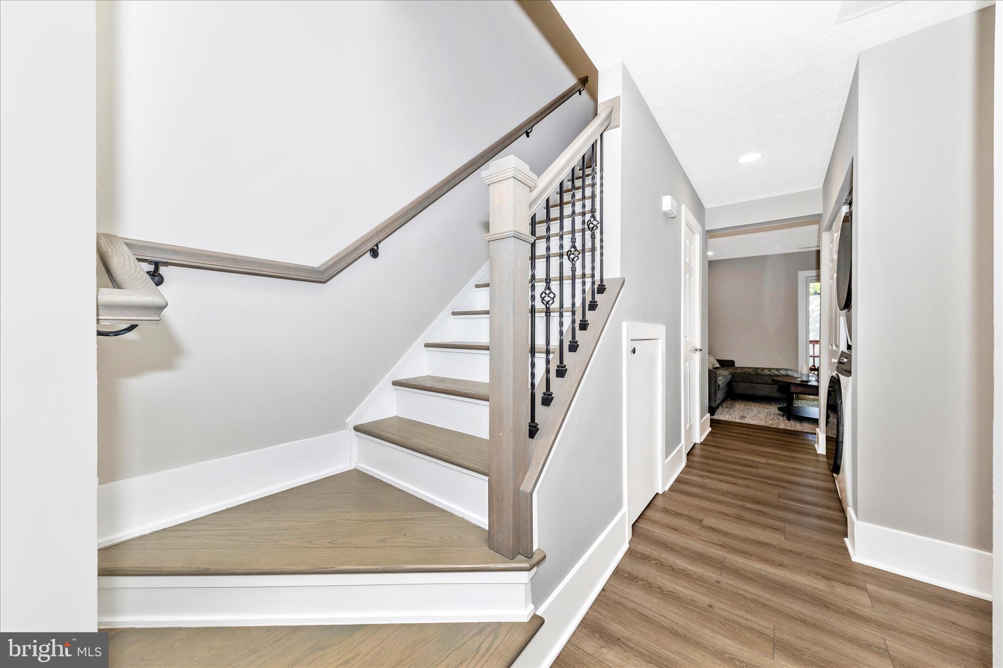 608 CABIN COURT