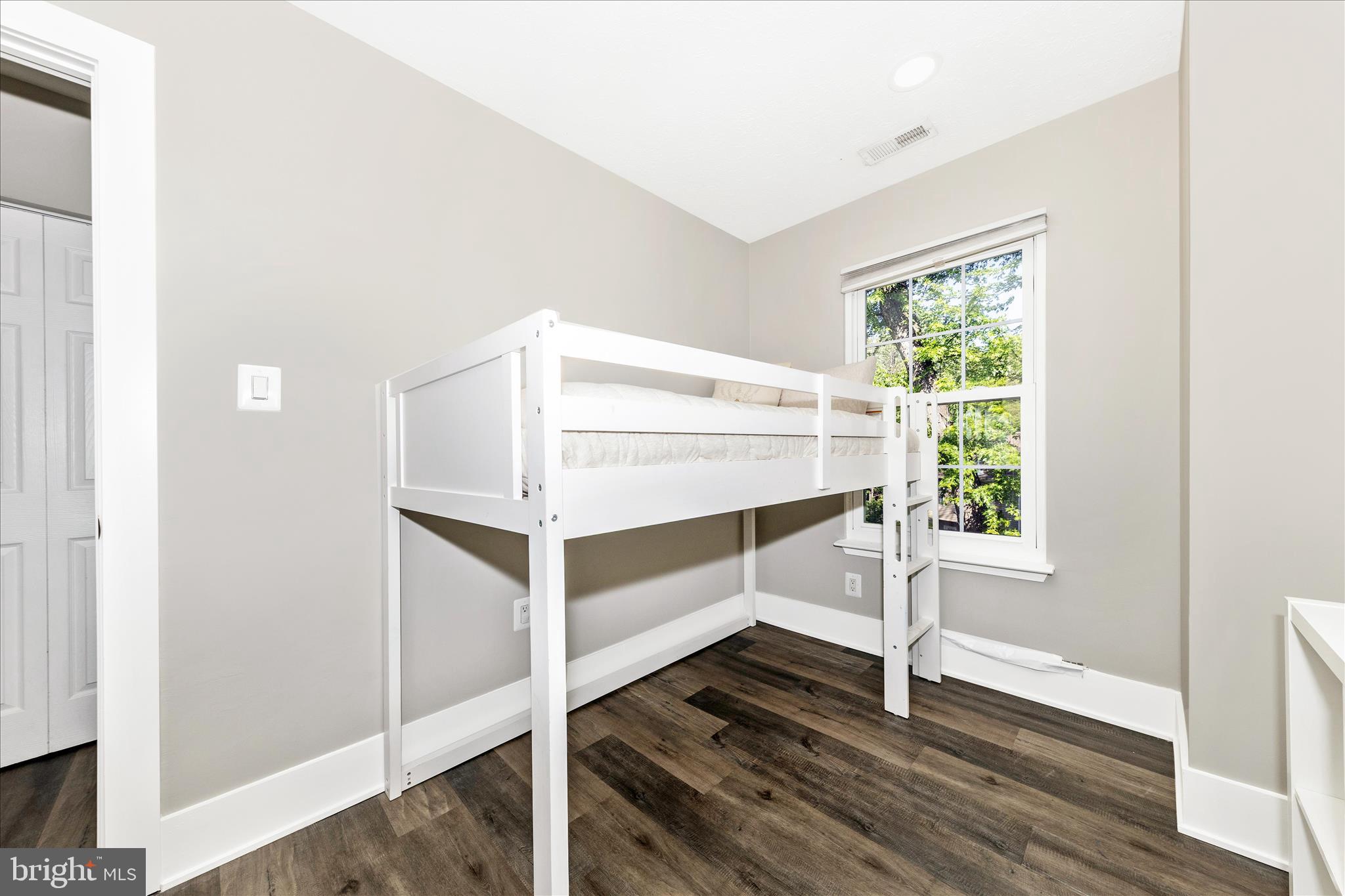 608 CABIN COURT