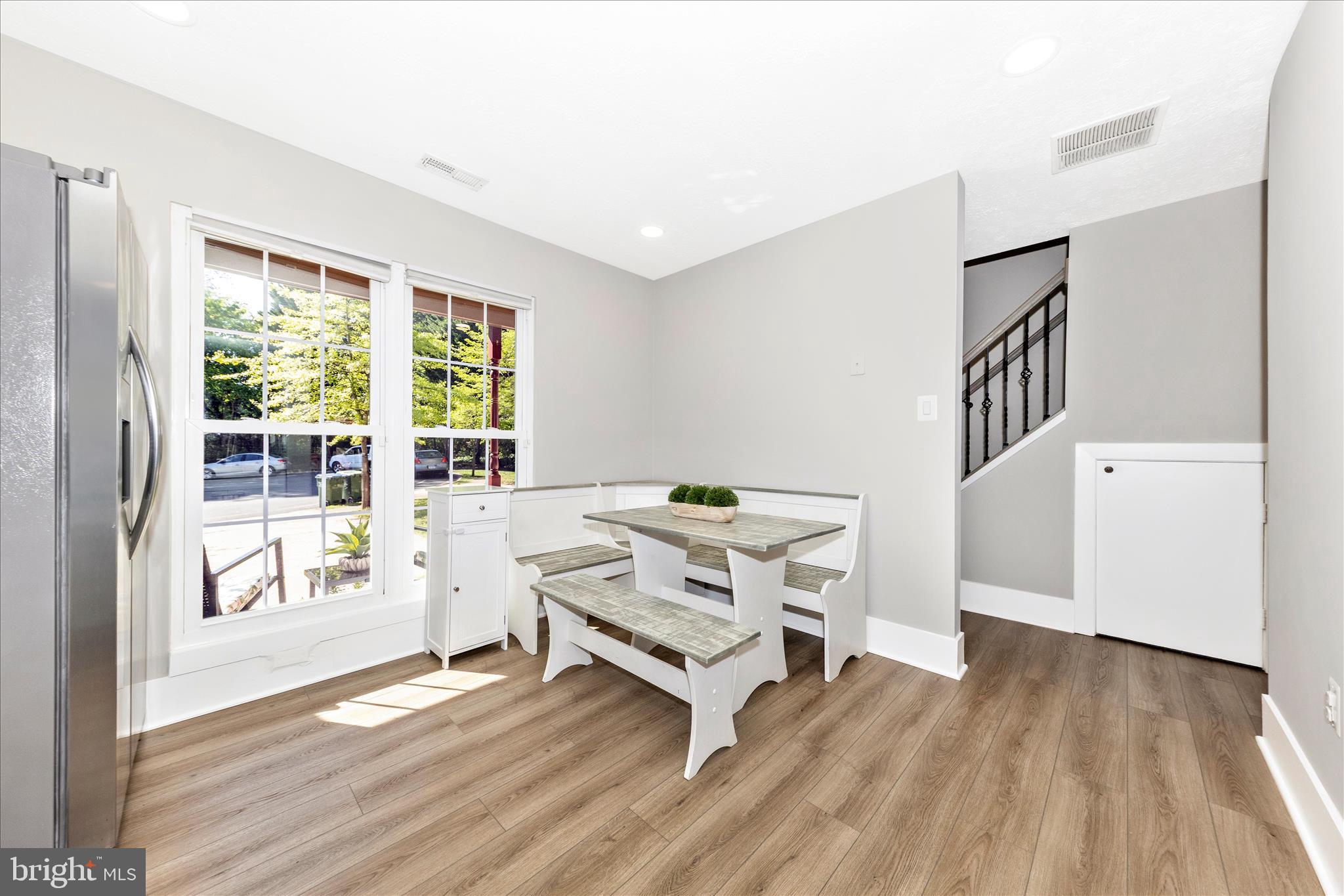 608 CABIN COURT