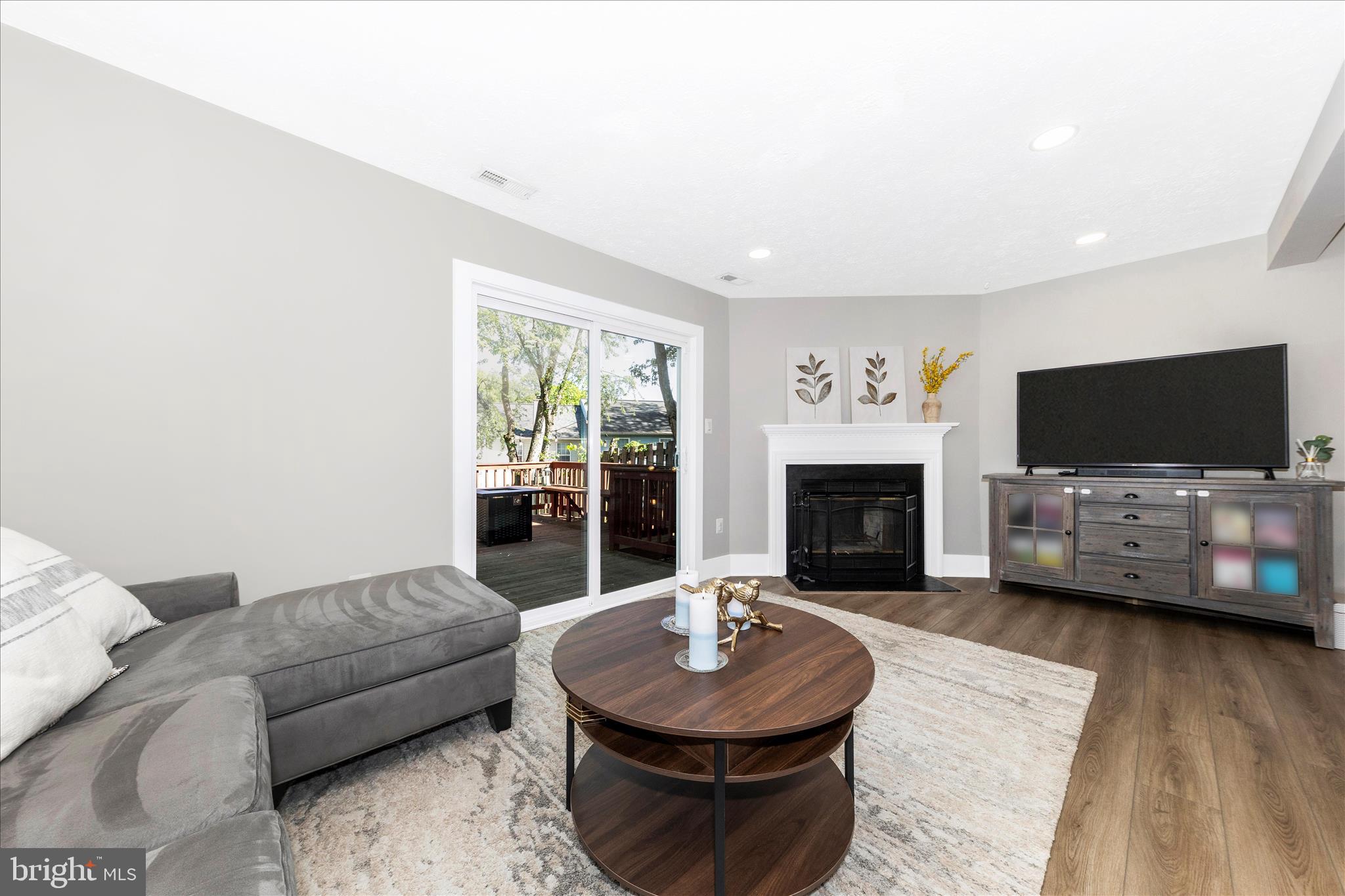 608 CABIN COURT
