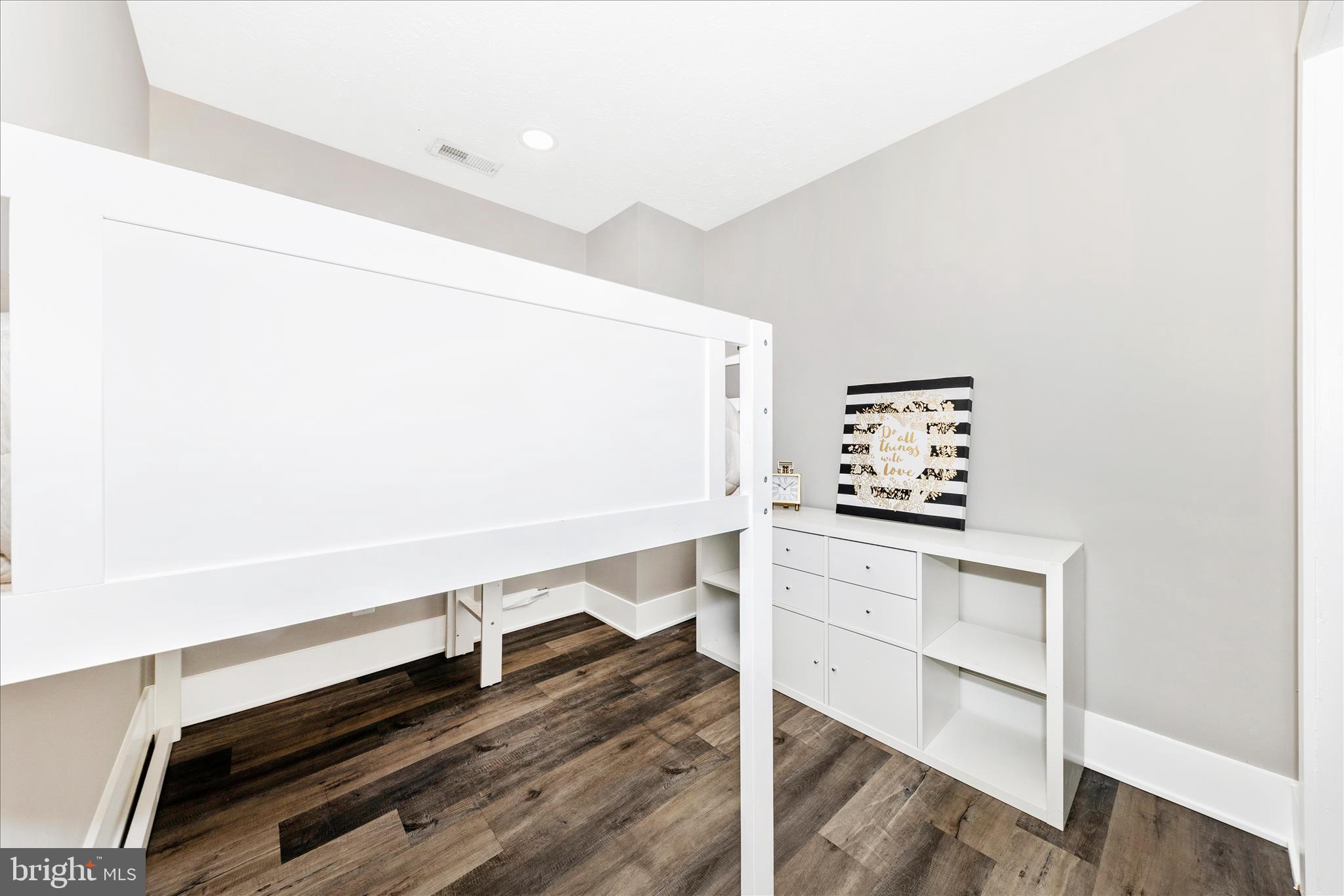 608 CABIN COURT