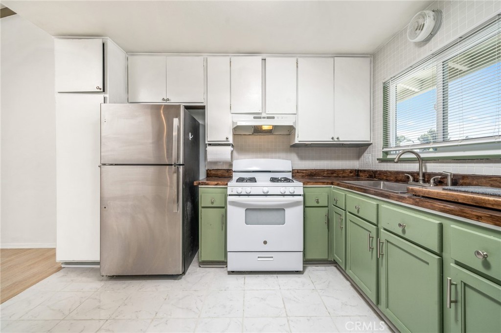 24798 Eucalyptus Avenue