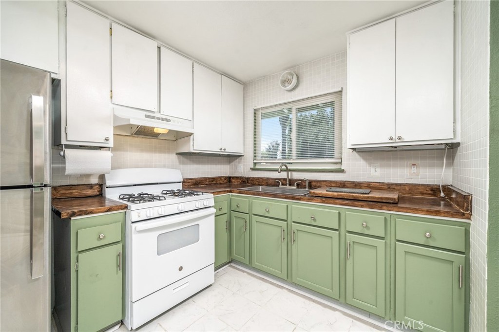 24798 Eucalyptus Avenue