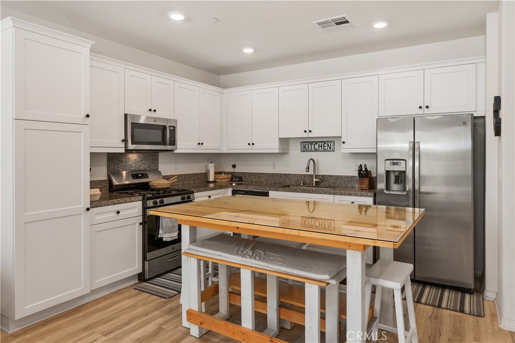 7966 Cold Creek Street