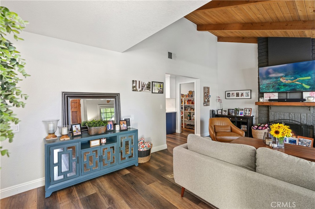 1414 Cedarhill Drive