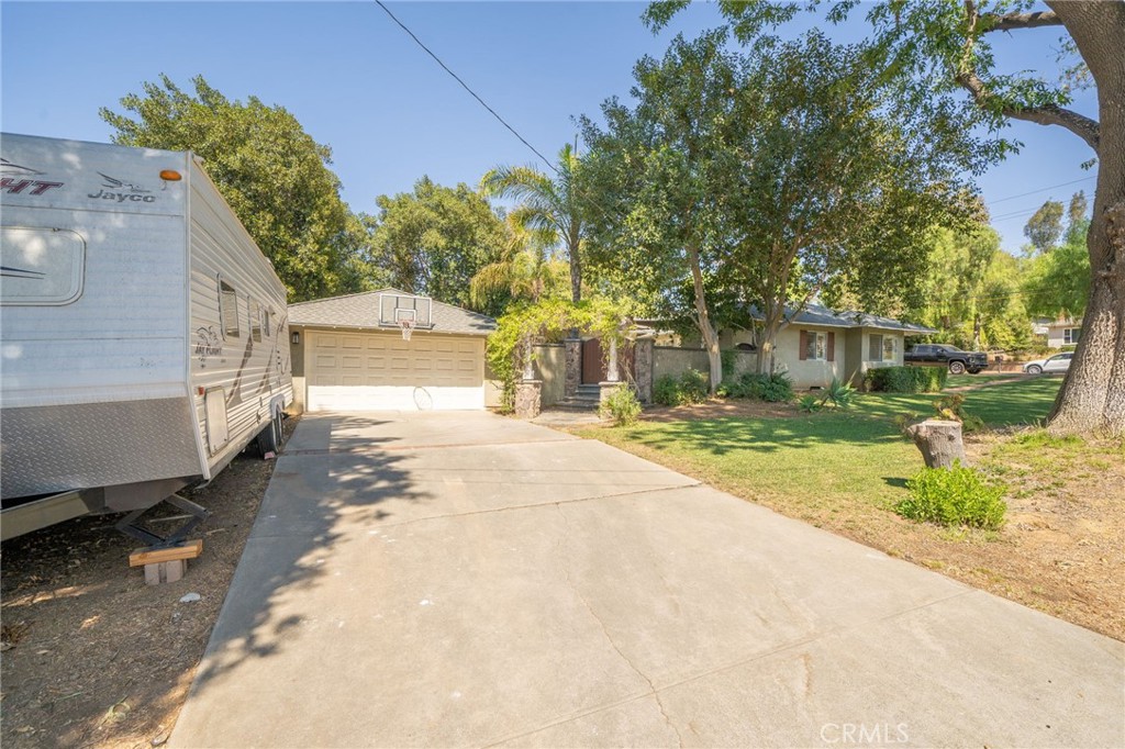 1995 Rincon Avenue