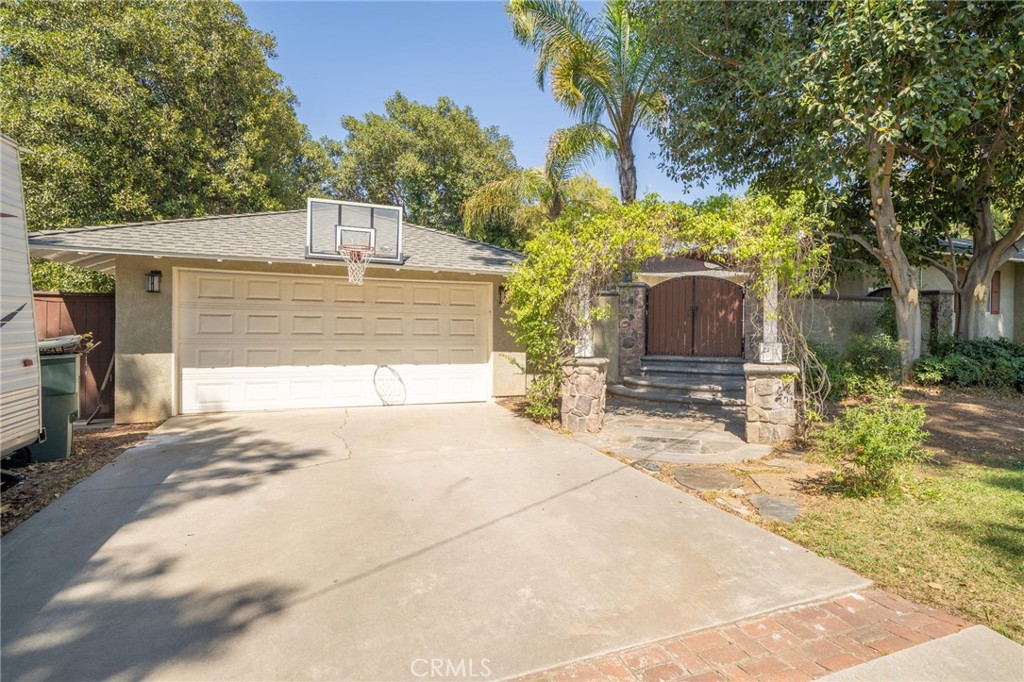 1995 Rincon Avenue