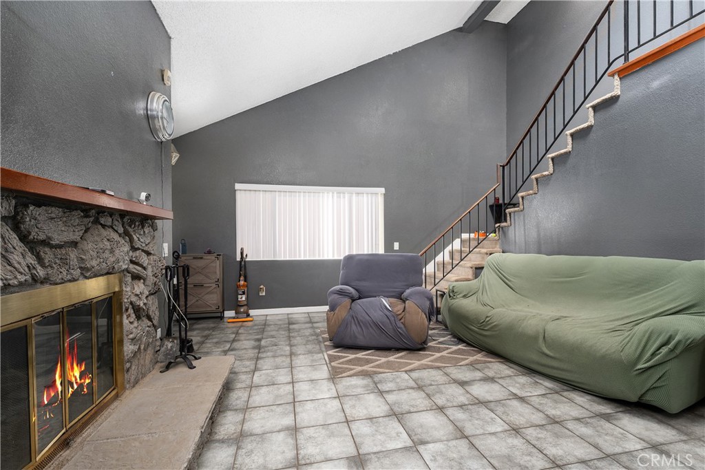 25239 Dana Lane
