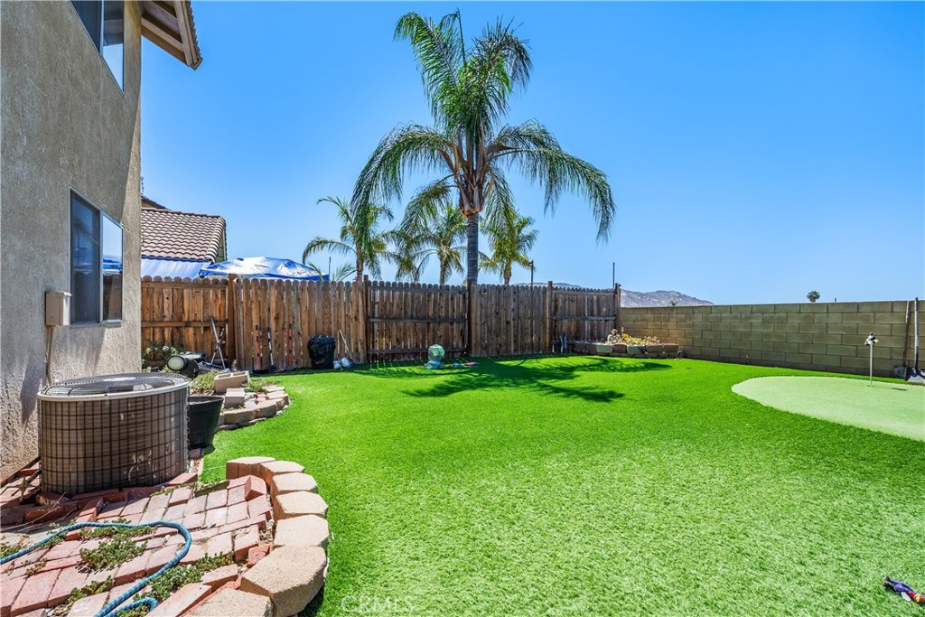25239 Dana Lane
