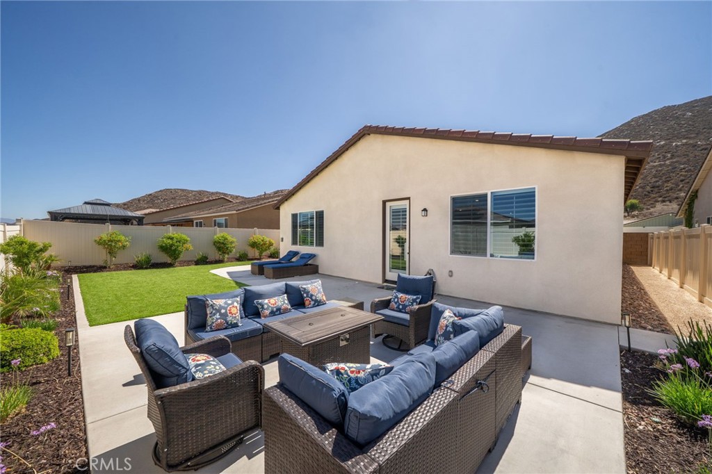 32166 32166 Prairie Crossing