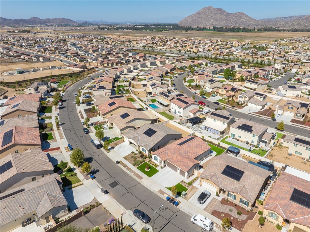 32166 32166 Prairie Crossing