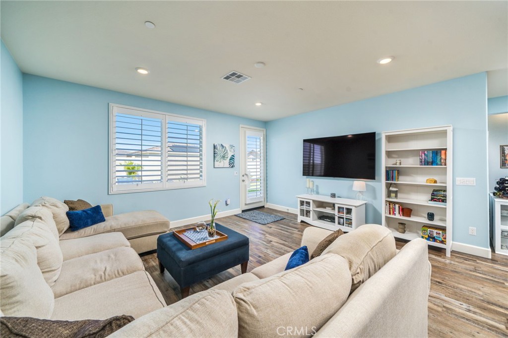 32166 32166 Prairie Crossing