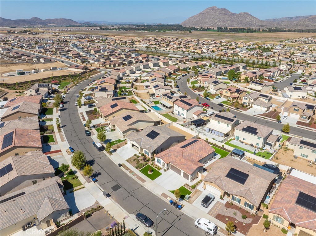 32166 32166 Prairie Crossing