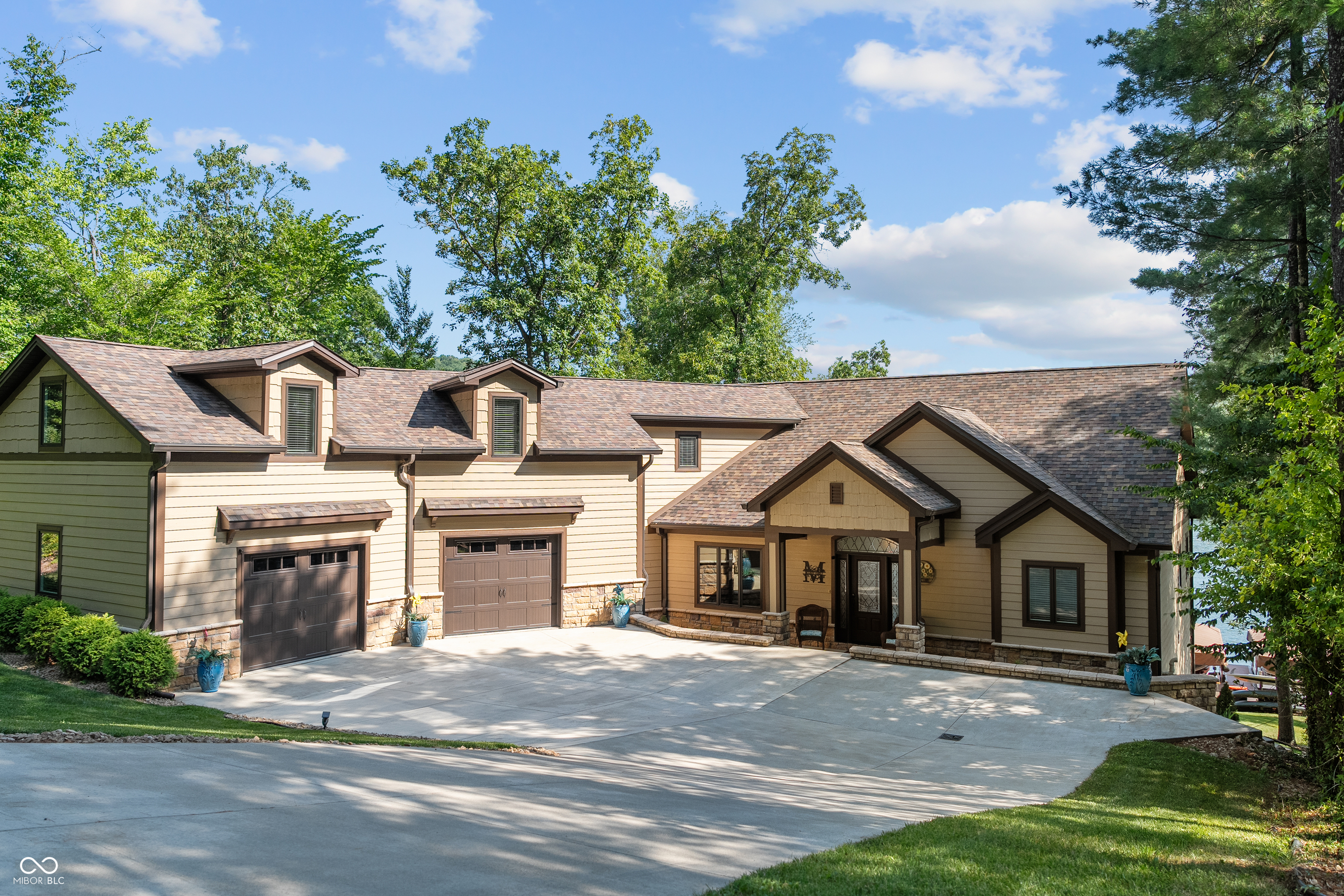 5311 S Poplar Drive