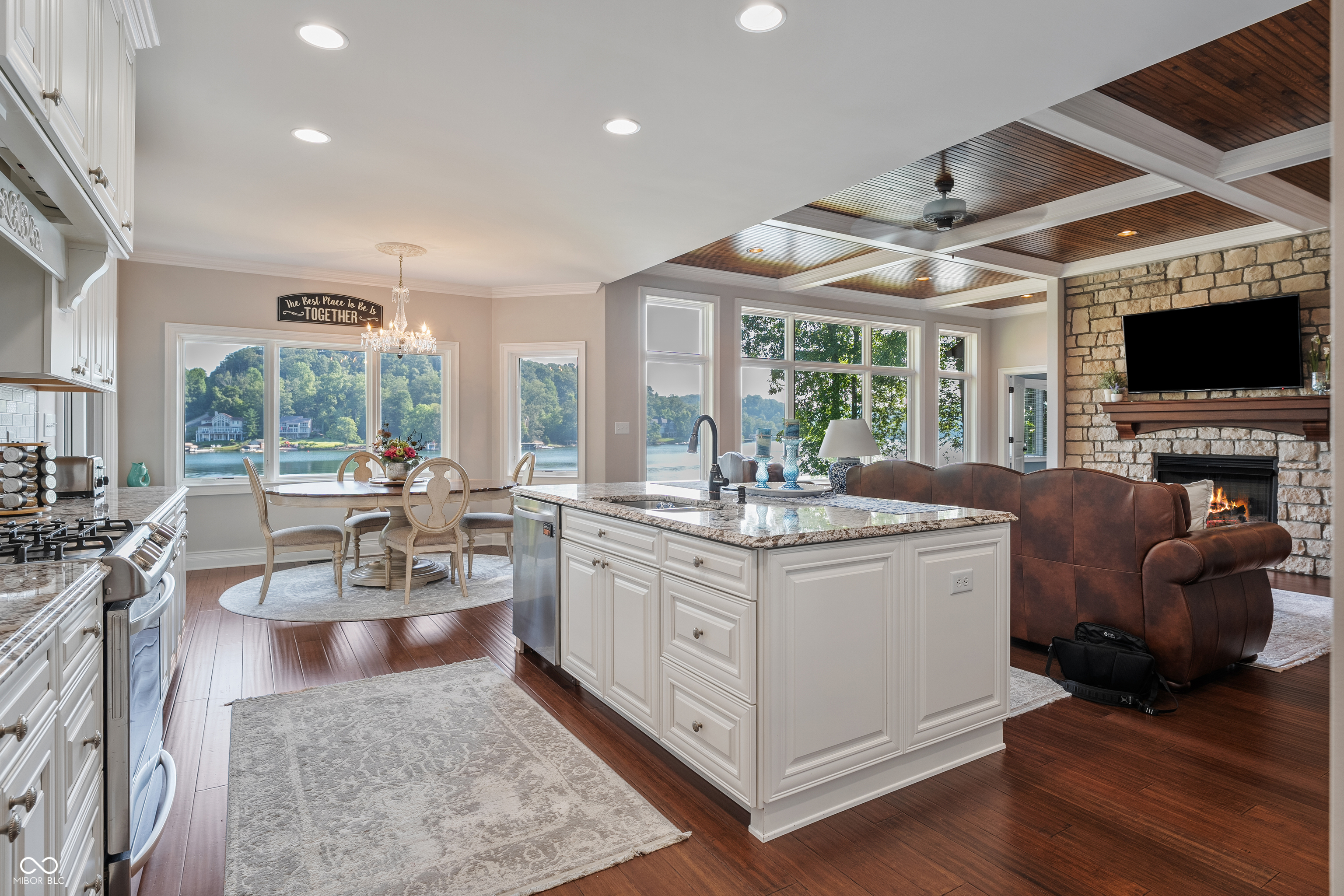 5311 S Poplar Drive
