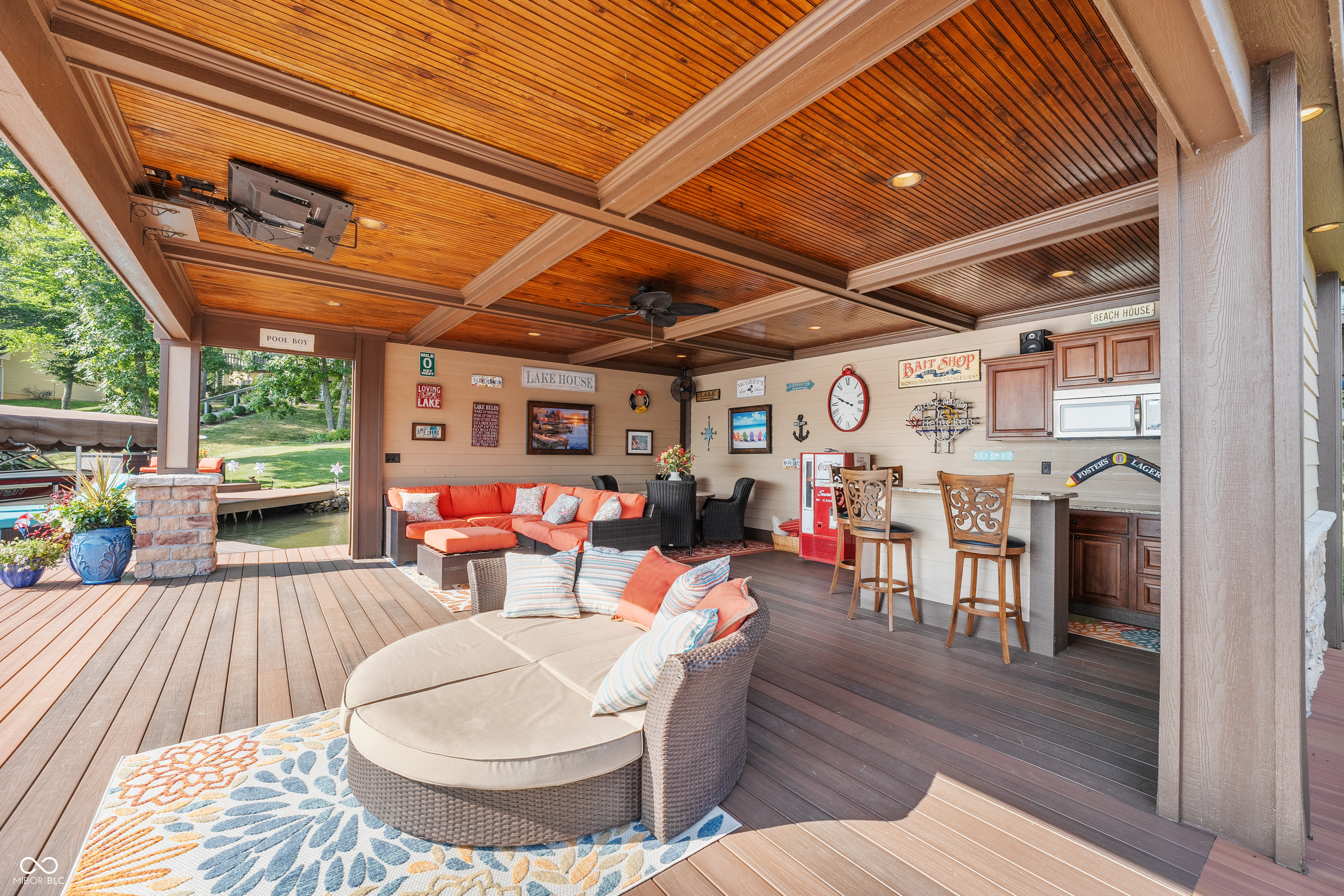 5311 S Poplar Drive