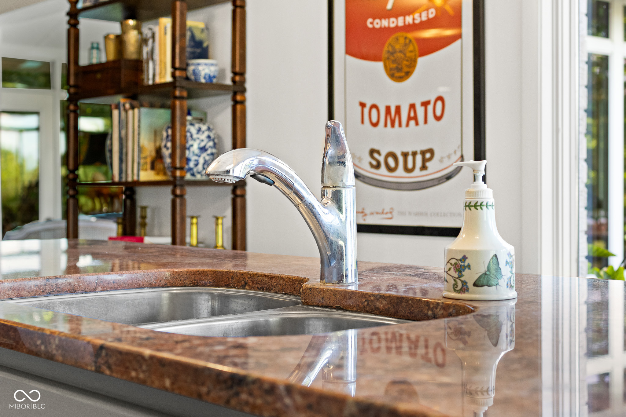 3846 W South Wood Lake Drive