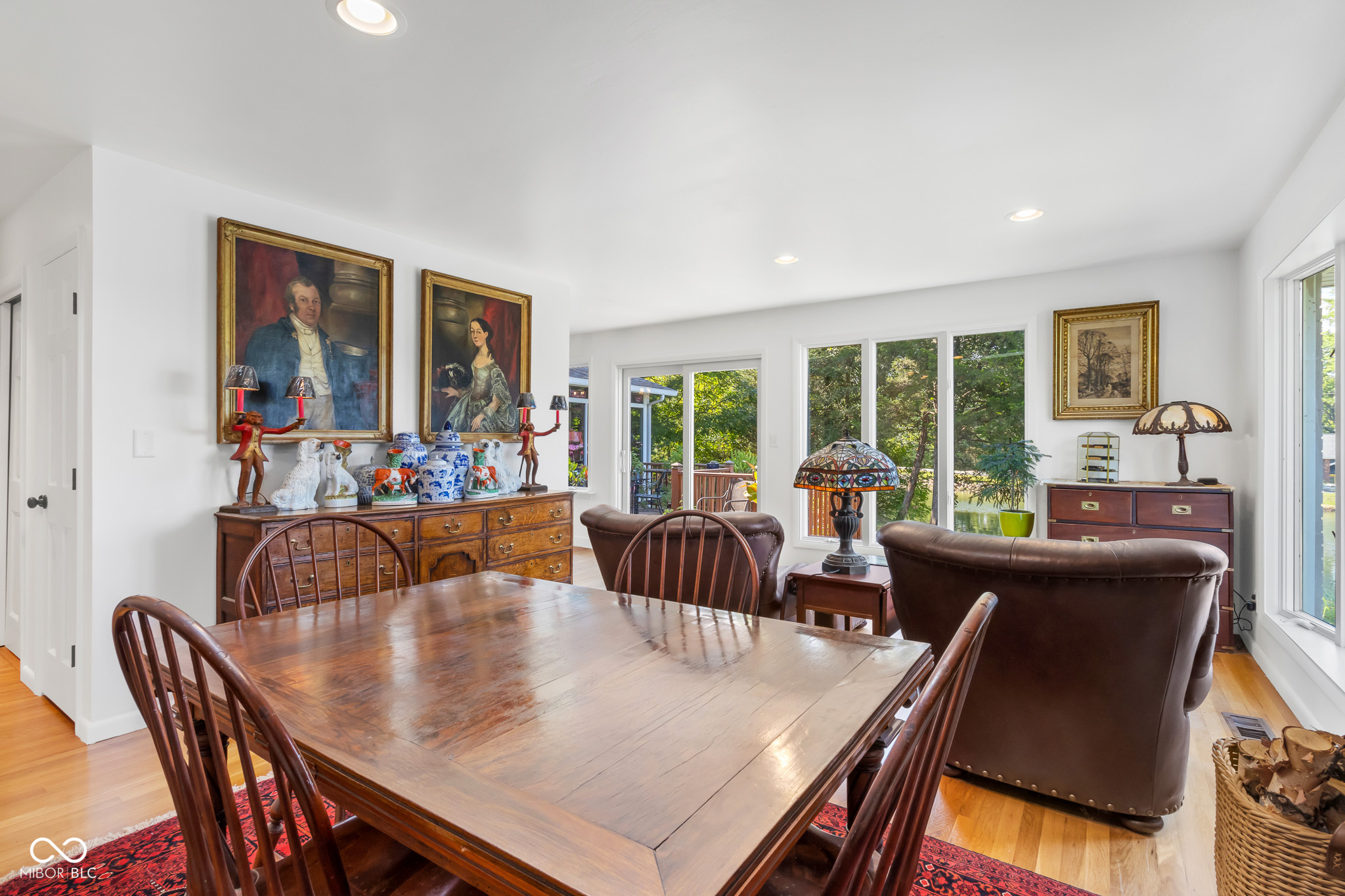 3846 W South Wood Lake Drive