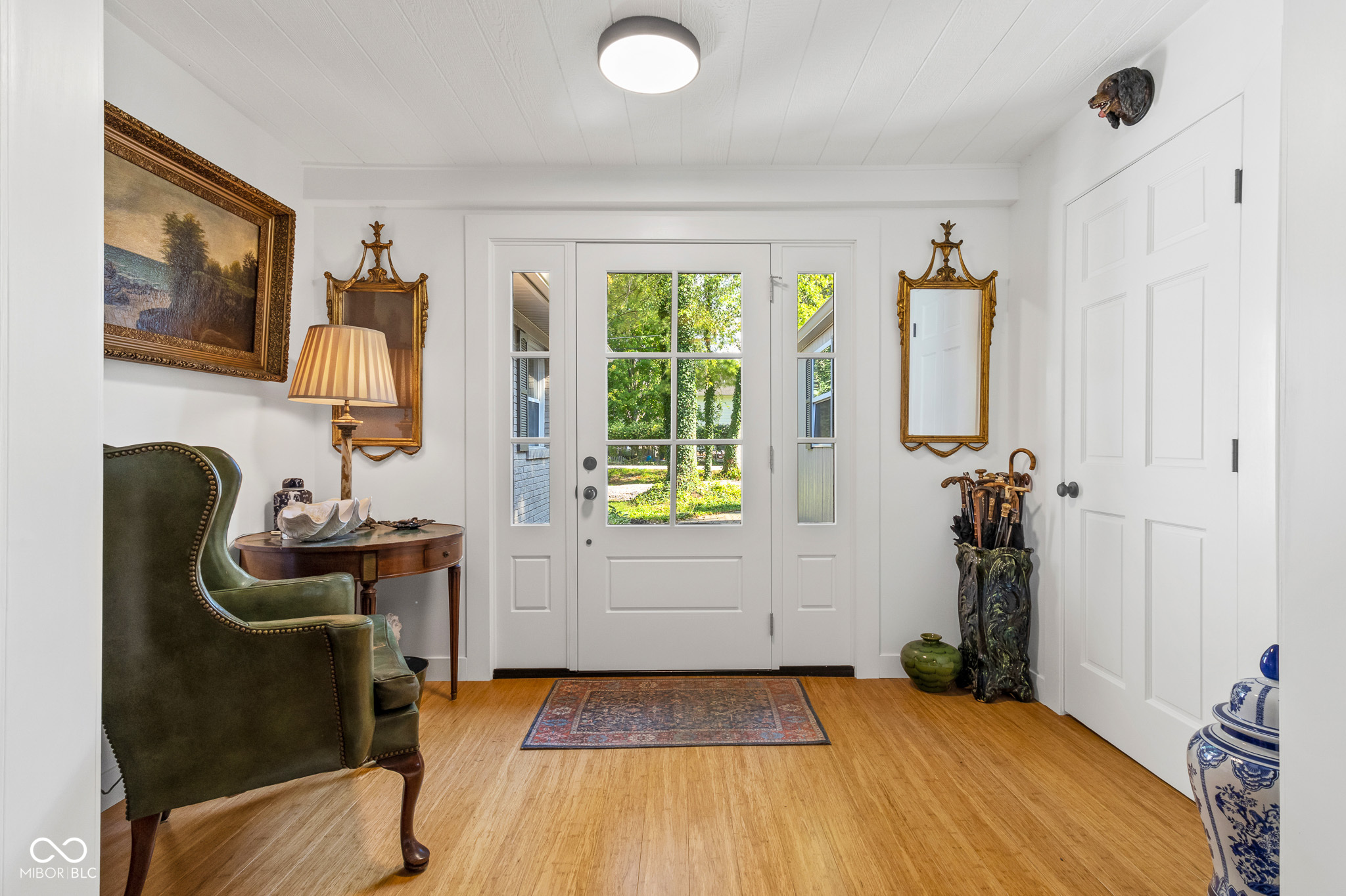 3846 W South Wood Lake Drive