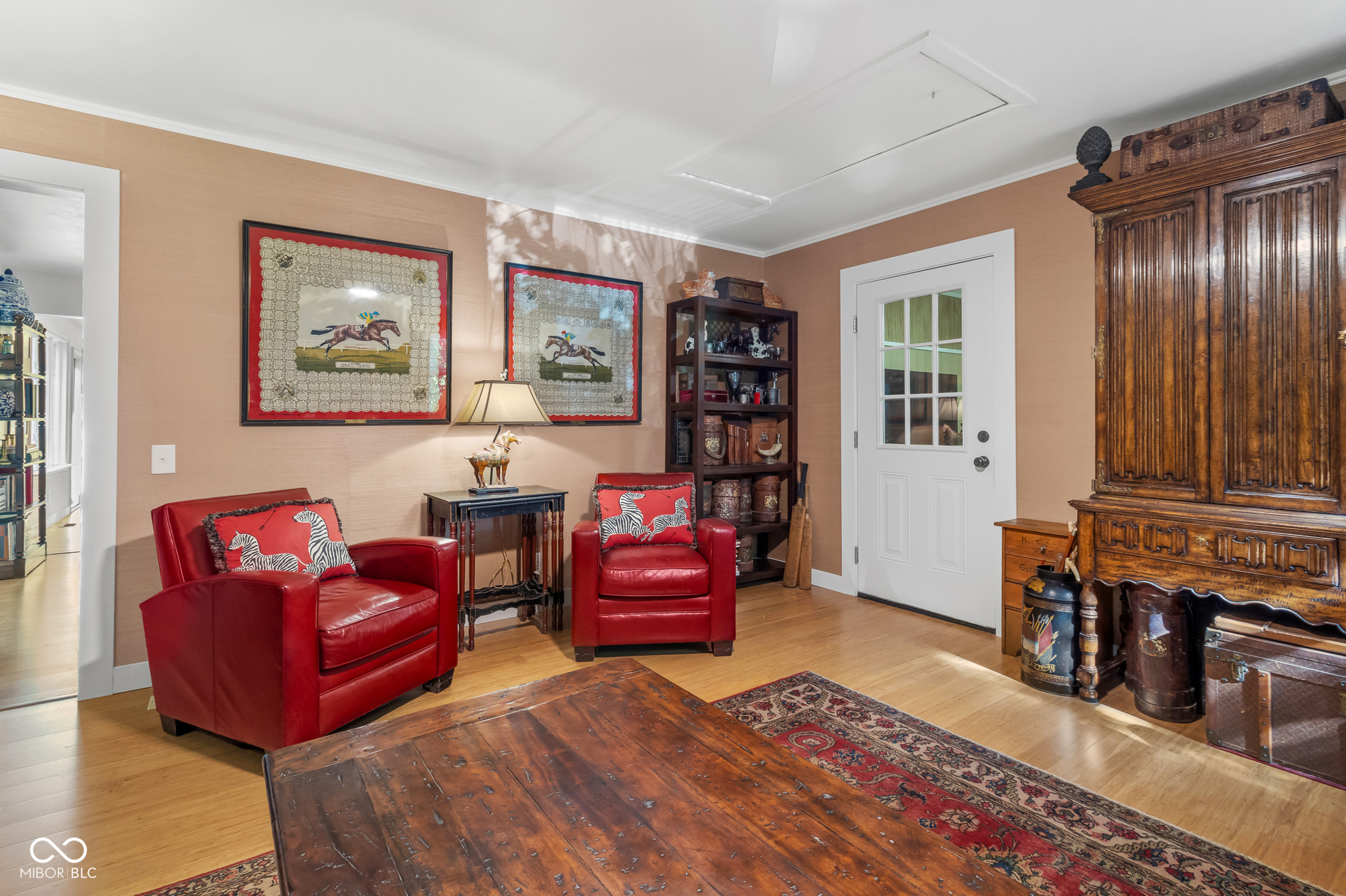 3846 W South Wood Lake Drive