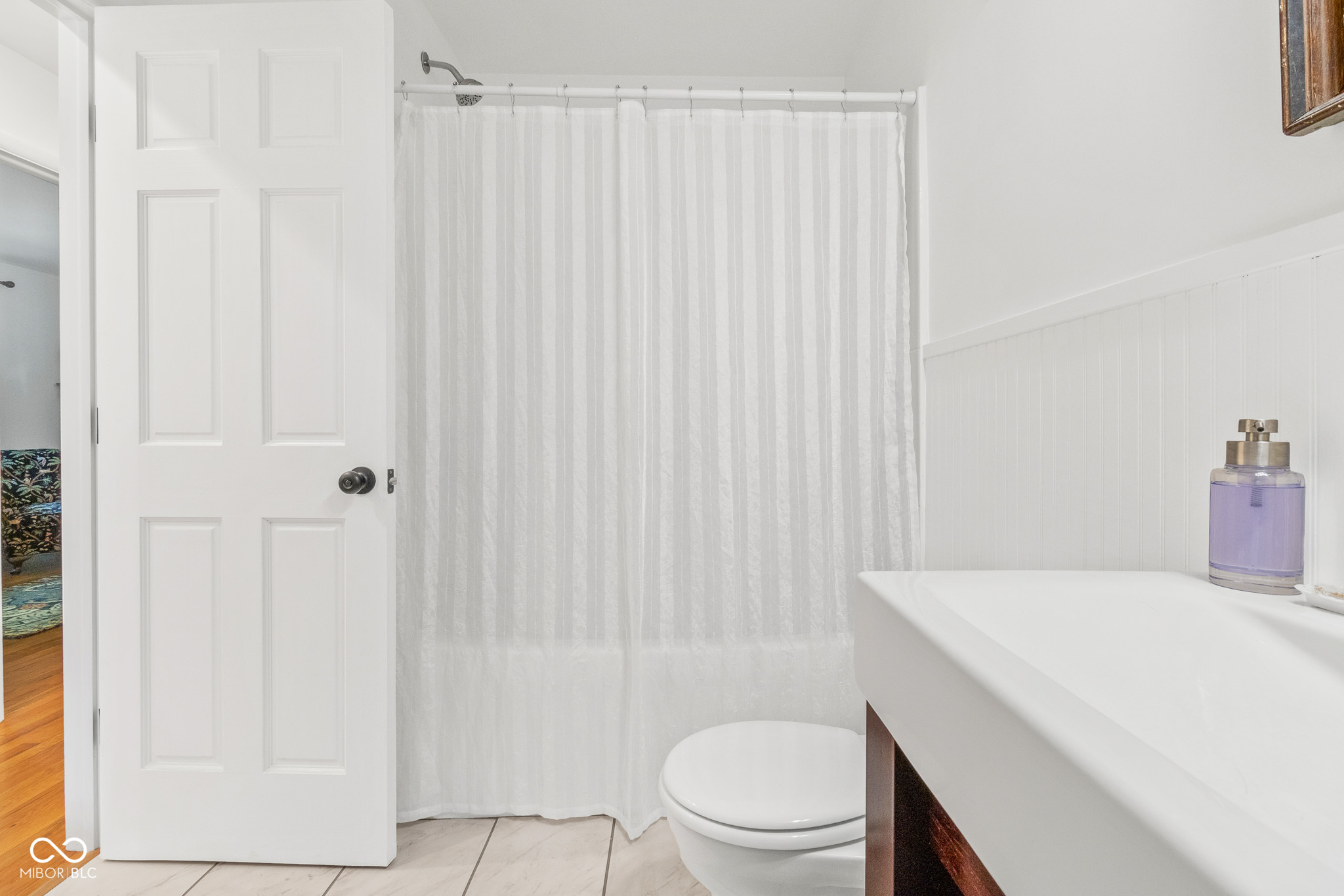 3846 W South Wood Lake Drive